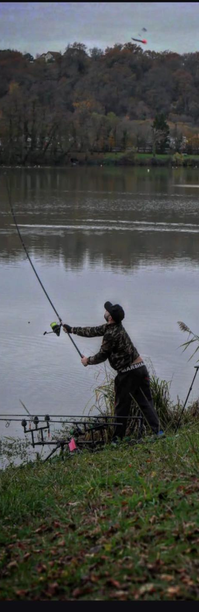 6 au bord de l'eau à l'aube